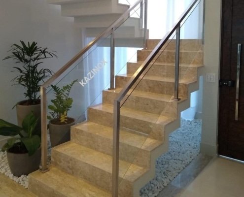corrimão de inox com vidro